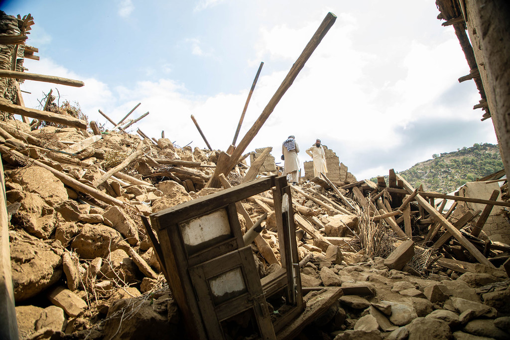 阿富汗地震造成大面积破坏，逾1400人丧生，其中包括许多儿童，数千人受伤，房屋和基础设施遭受严重破坏。